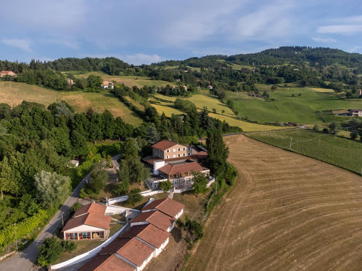 Hotel Butterfly - Il Nido D'Amore Bologna Monzuno Kültér fotó